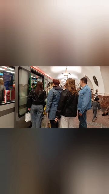Балтиец, Площадь Восстания