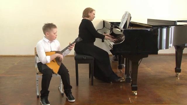 Юзиков А. преподаватель Кискина О.Е., концертмейстер Логинова Н.А. "Светит месяц" р.н.п.