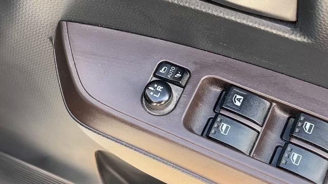 Toyota Roomy I, 2017