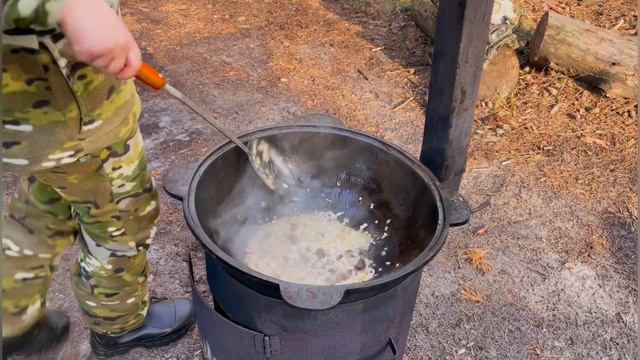 Картошка с грибами в казане