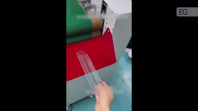 Фальцевально-склеивающее оборудование для пластиковых коробок AP-6