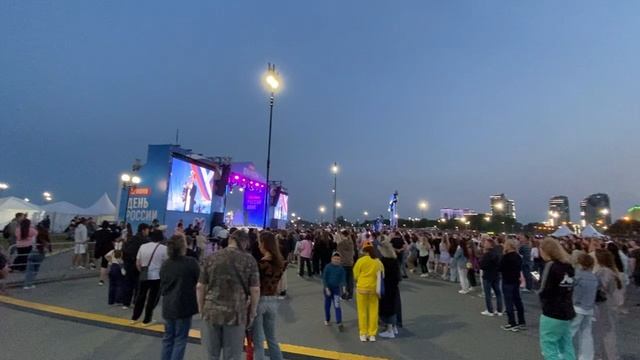 Путешествие в Казань июнь 2025 день первый ч 3. Праздник День  России