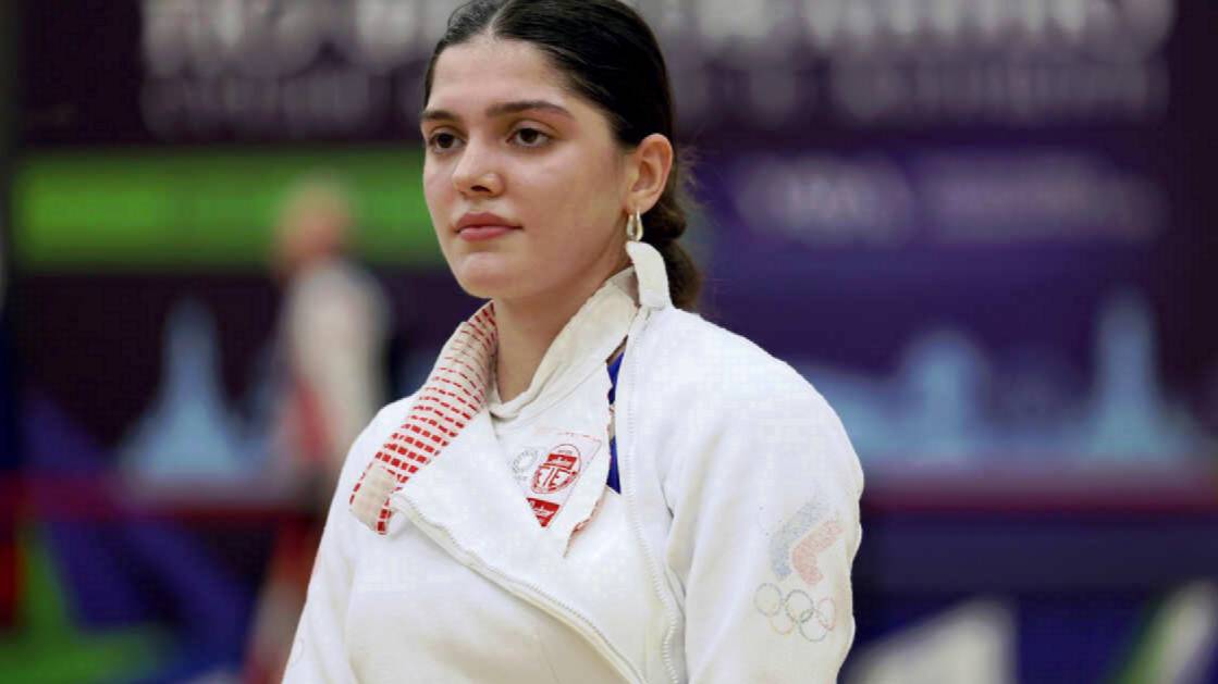 Россиянка Муртазаева завоевала золото чемпионата Европы по фехтованию