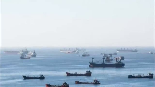 Перекрытие Ираном Ормузского пролива создало огромную пробку из танкеров