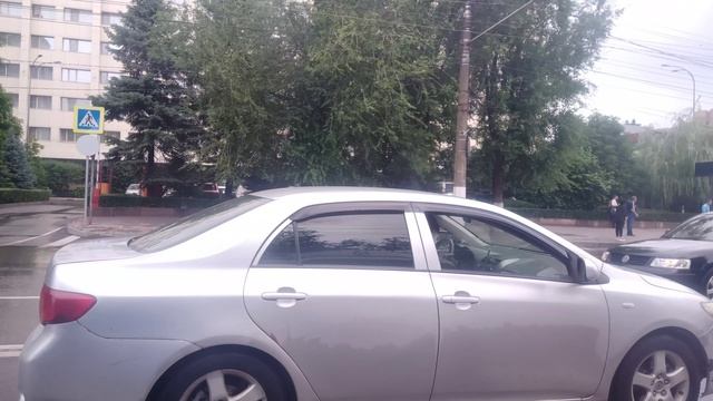 Волгоград из окна троллейбуса. После дождя на улице Рабоче-Крестьянской