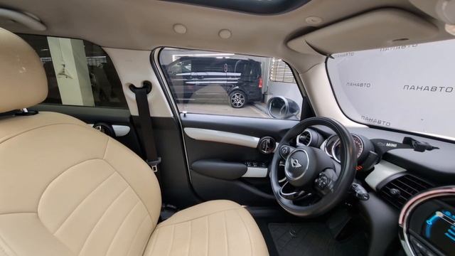 Mini  Cooper 1.5 AT (136 л.с.)