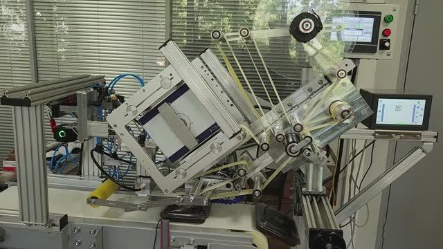 Принтер-аппликатор с системой пневмопереноса и отбраковки