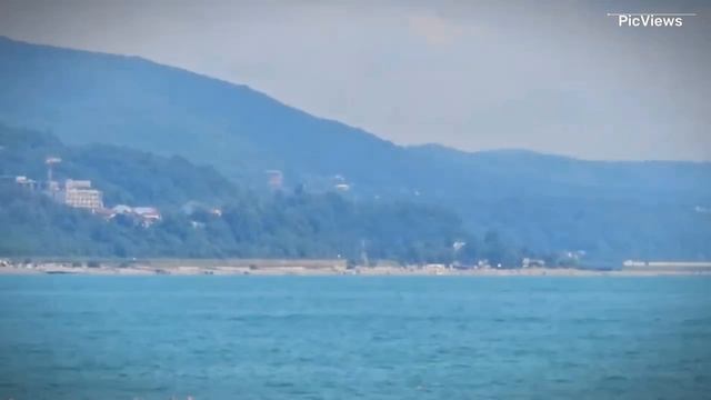 Сочи пляж Лазаревский-1 сегодня 24 июня 2025. Какая погода в Лазаревском сейчас, обстановка на море