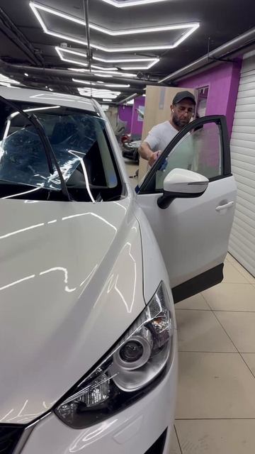 Mazda CX5  тонировка передней полусферы в атермальную пленку Ultravishion