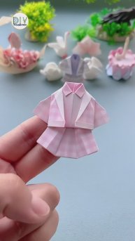 Оригами костюм школьницы из бумаги