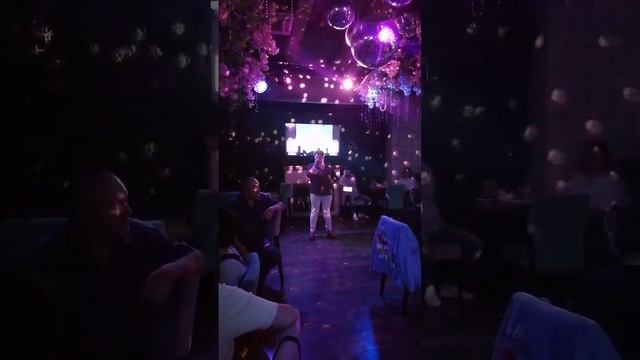Танцы на стеклах.mp4