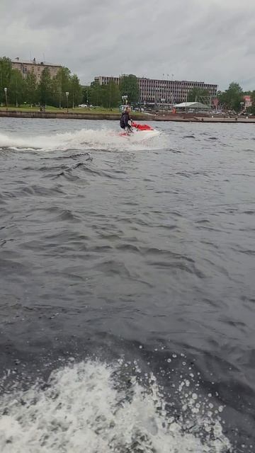 Гидроцикл BRP Sea-Doo GSX.
