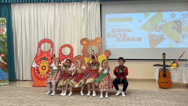 Ансамбль Ложкарей МБДОУ №56 "Корело-финская полька"