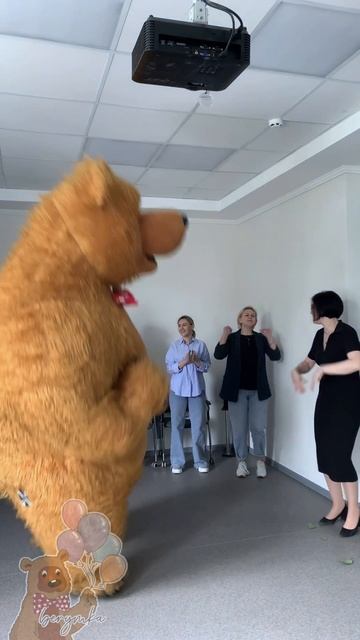 ДАРИТЕ ЖЕНЩИНАМ ЦВЕТЫ