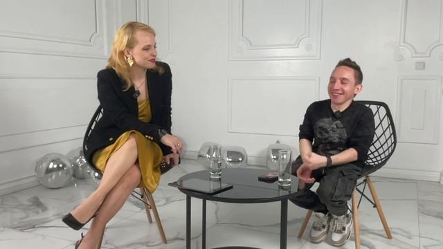 Иван Филипов звезда телесериала «Казачок» делится своими кумирами планами на будущее .