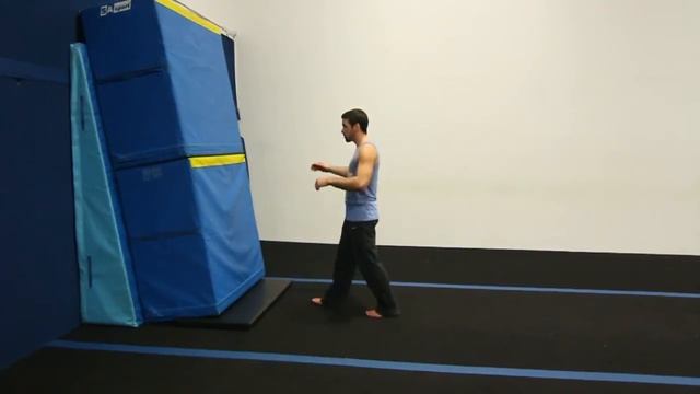 How to Parkour Punch Wall Frontflip Tutorial