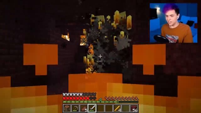 Милс PLAY - 👣 Прохожу майн, но друг ОХОТИТСЯ НА МЕНЯ 😱 Нуб vs Охотник  2 серия   @SuperScaryWolf