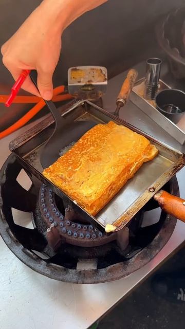 J96qpyPx6wc - 日本一大きい玉子寿司🍣シャリは普通なのに玉子は特大サイズ【錦寿司】#大分グルメ #japanesefood #shorts