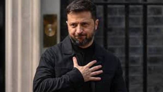 Президент Украины заявил о необходимости оставаться на посту до окончания российско-украинского конф