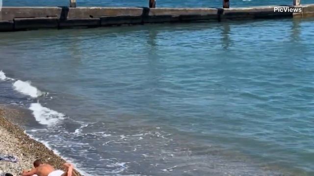 Сочи Адлер Центральный пирс Чёрное море сегодня 24 июня 2025. Обстановка на море, какая погода