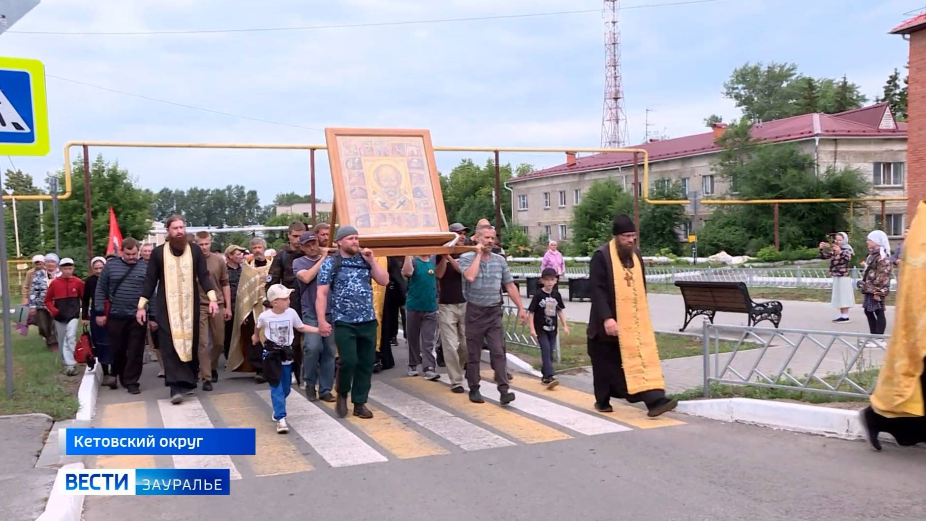 850 курганцев и жителей других регионов приняли участие в 25-м Никольском крестном ходе