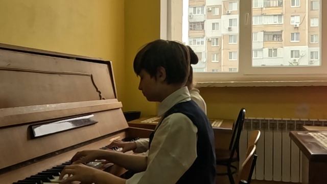Е. Петерсбурский «Синий платочек»