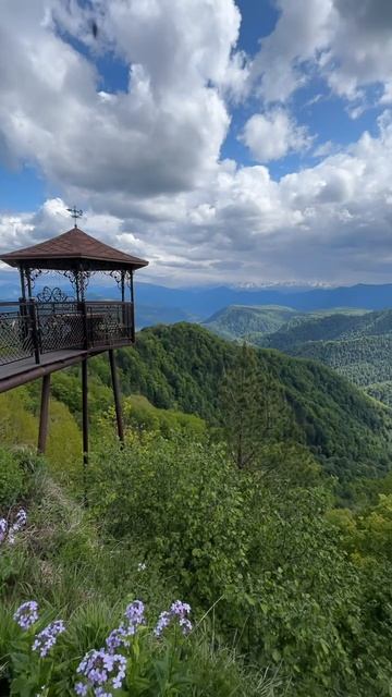 Парящая беседка Лого-Наки. Адыгея