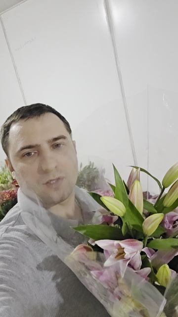 лилии цветы