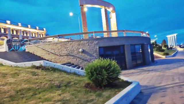 Прогулка по набережной 2