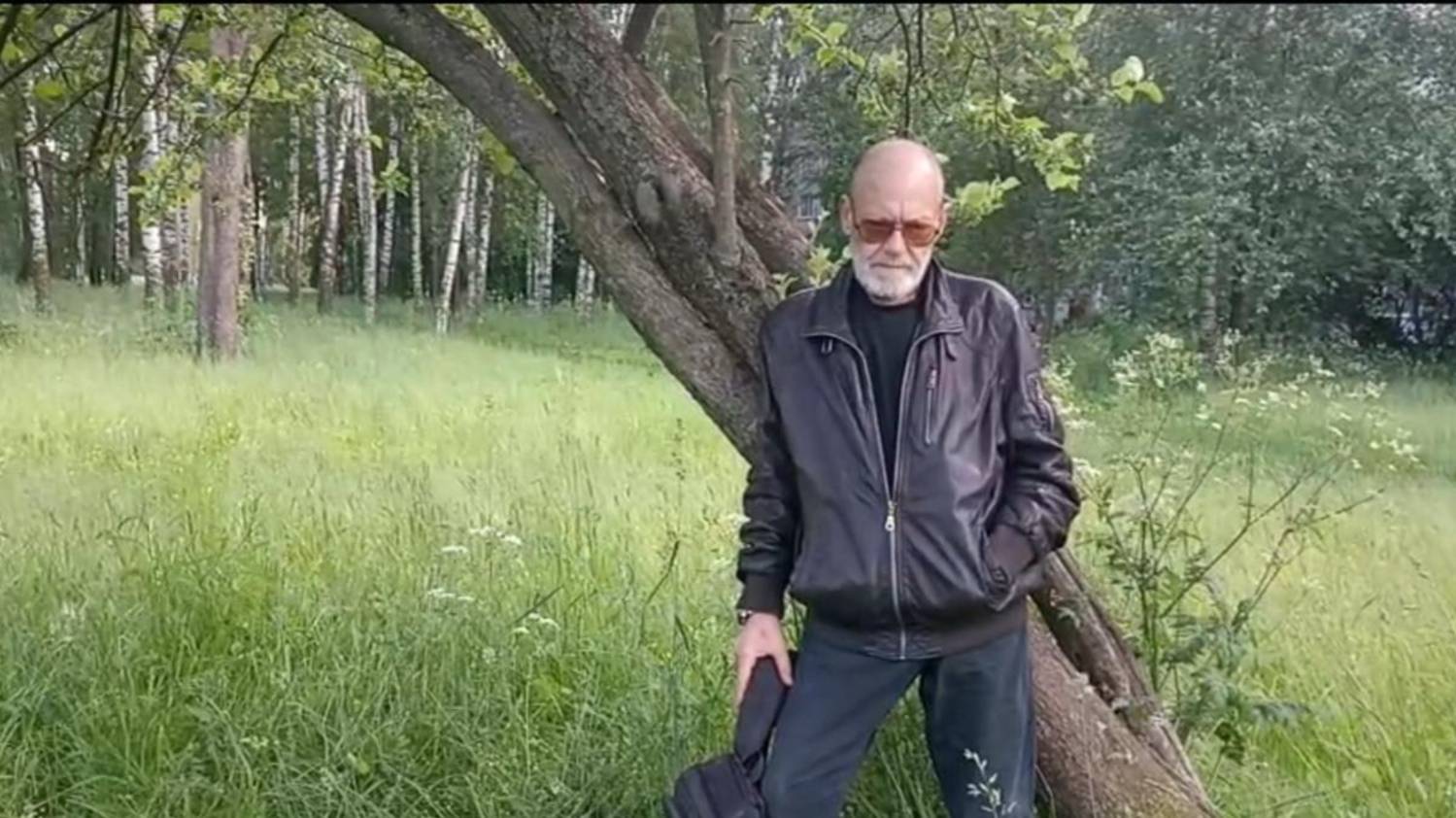 ВОКЗАЛ
АНДРЕЙ ДОЛИНСКИЙ
авторская песня