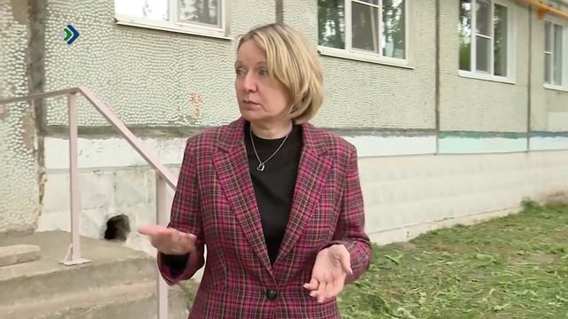 В Стройжилтехнадзор Коми начали поступать первые жалобы на нескошенную траву во дворах