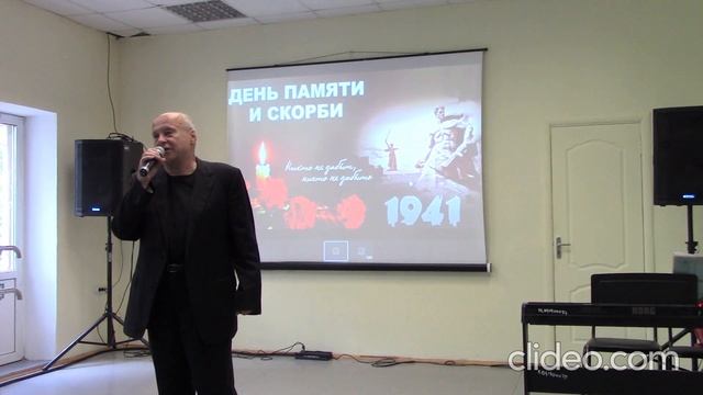 На братских могилах не ставят кресты- Яков Свердлов.