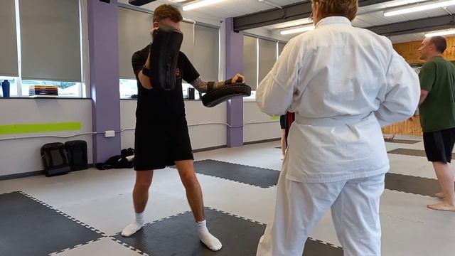 Короткие эпизоды тренировки. Taekwondo. Англия. Июнь 2025.