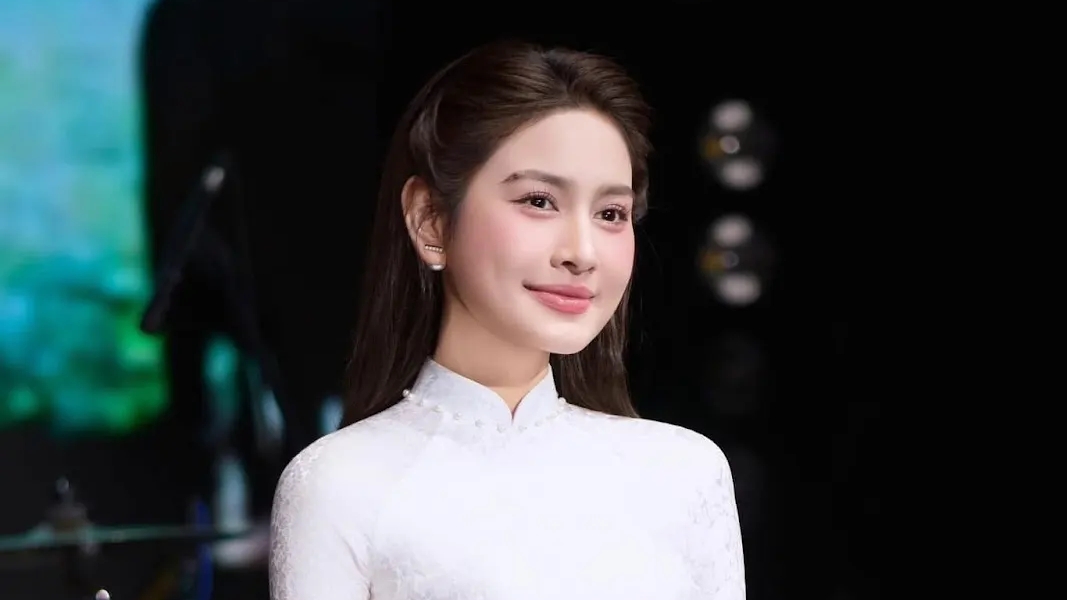 Quê hương trong nỗi nhớ - Hoài Phan