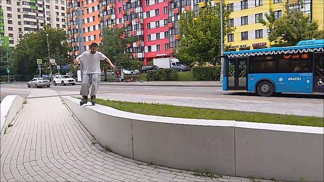Андрей катает на Районе.mp4