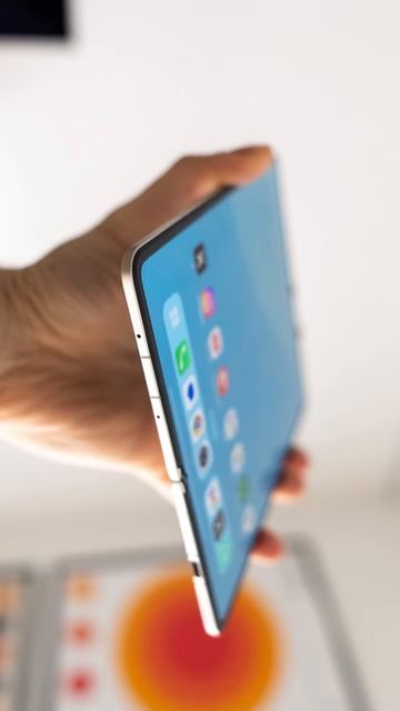 Это Honor Magic V5 🤔 #honor #magic #honormagicv5 #v5 #magicv5