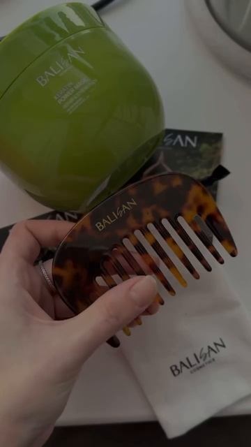 Салонный уход для волос у вас дома🌱Маска для волос с ароматом амбры, ванили и пачули.