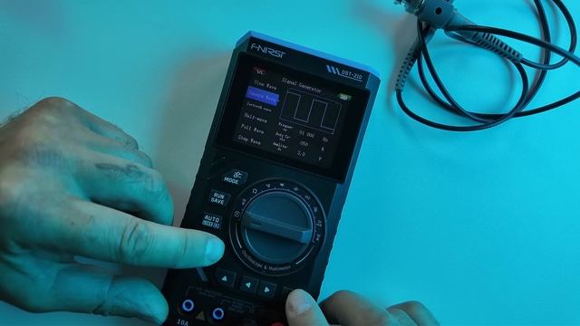 Мультиметр FNIRSI DST‑210 — 3 в 1! Осциллограф, мультиметр и генератор в одном приборе!