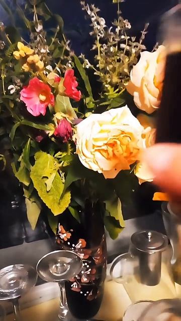 жить здесь и сейчас,потому что завтра может не наступить