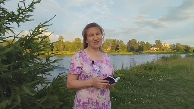 "Слова молитвы шептать - еще не значит молиться.." Стих, Шинкарева Светлана