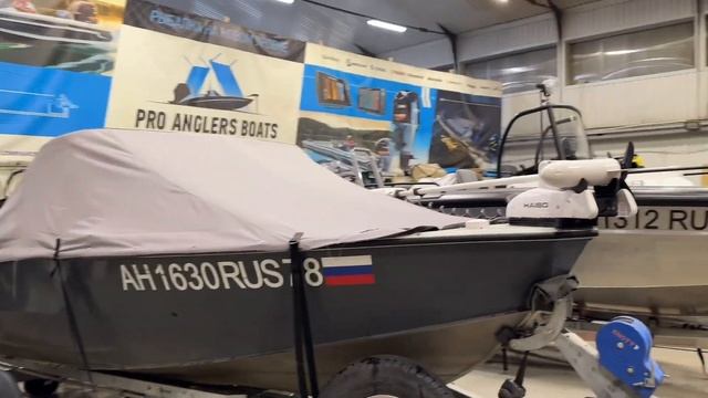Godzilla Питер. Заказываем Windboat 460