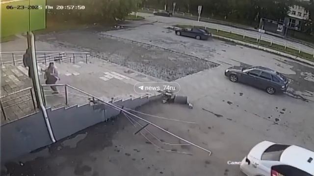 Куда такси подать?!  Коркино (Челябинская область), 23 июня. Барышня за рулем была пьяна.