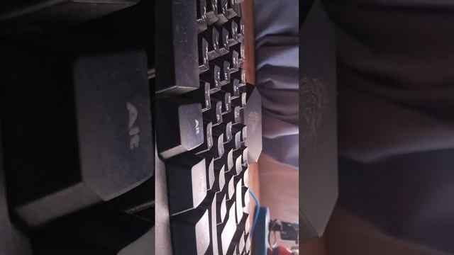 Обзор моей старой клавиатуры 🤣