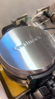 MQJbEqAR3qA - もっちもちのクロッフル!焼く前のぷにぷに感がかわいい!京都にある「Wafla」#京都グルメ #japantravel #japanesefood