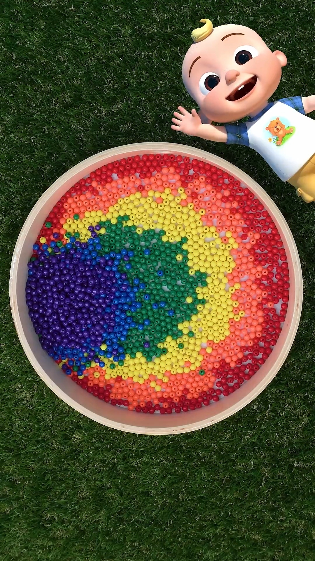 Узнай, сколько цветов в радужных бусинах! 🌈 Ты сможешь их все назвать?