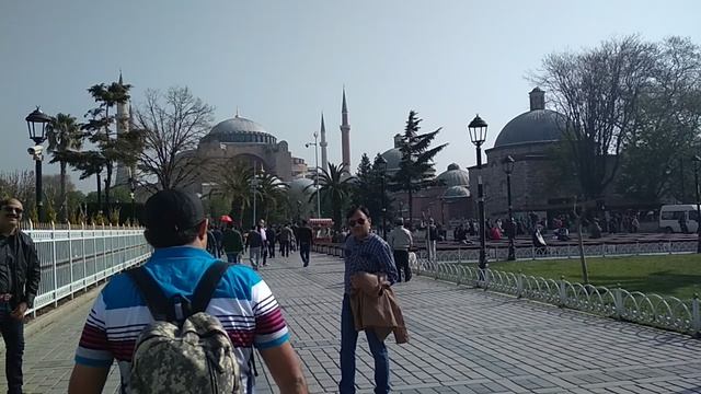 Туристы в Султанахмет!