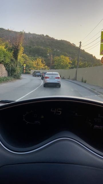 D5693CAC-D0EE-4BEA-A584-16A3308DFF01