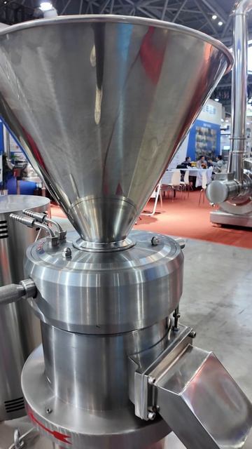 Minipress.ru Фармацевтическое укупорочное оборудование с тремя резаками