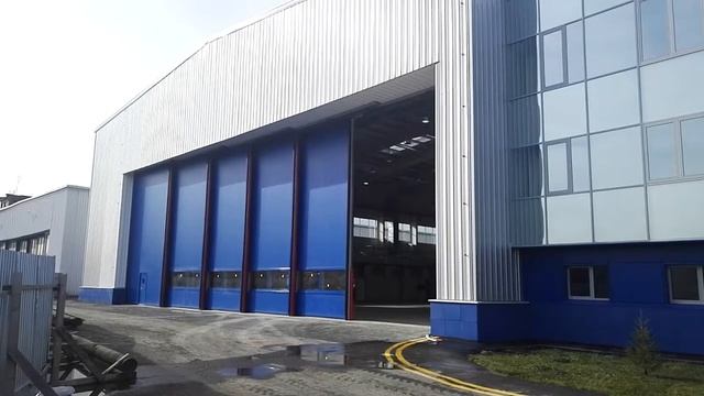 Работа откатных ангарных ворот снаружи