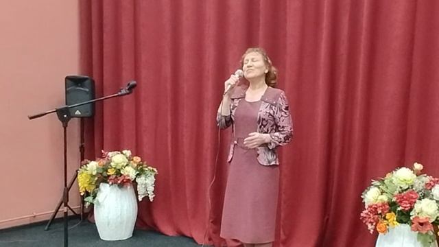 "Каждый день дела, дела.." Песня, исп.Шинкарева Светлана,"С каждым часом и с каждым днем.."